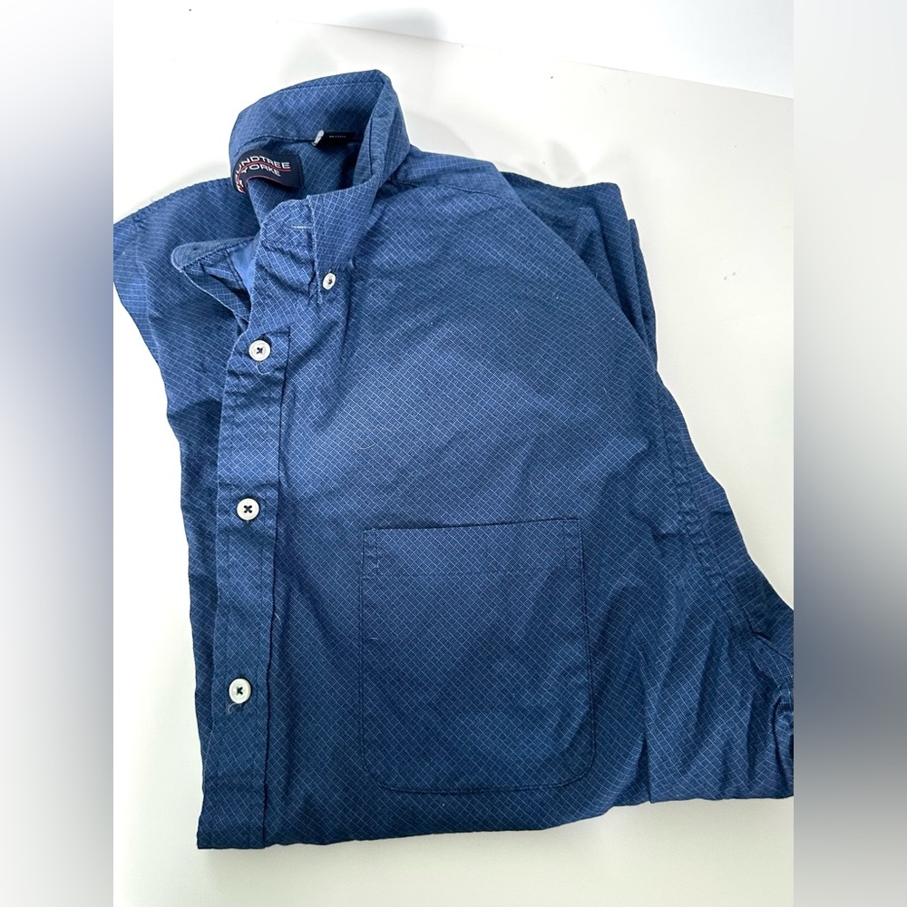 Roundtree and Yorke mens long sleeve shirt, size XL